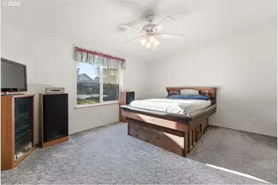 341 S 9th St, Kalama, WA 98625 - Photo 23