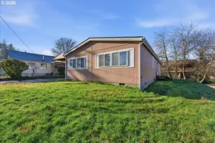 341 S 9th St, Kalama, WA 98625 - Photo 5