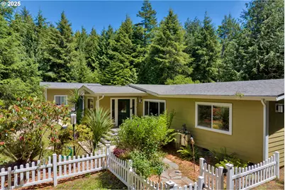 4884 N Loftus Rd, Florence, OR 97439 - Photo 5