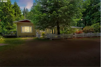 4884 N Loftus Rd, Florence, OR 97439 - Photo 1