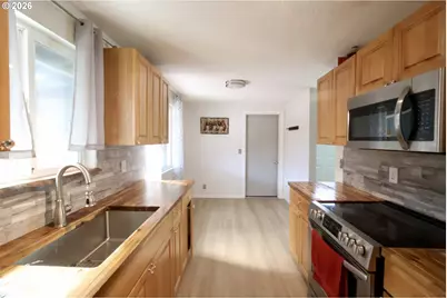 567 53rd Pl, Springfield, OR 97478 - Photo 5