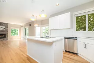 2011 NW New Hope Ct, Portland, OR 97229 - Photo 13