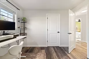 1527 NE La Mesa Pl, Gresham, OR 97030 - Photo 15