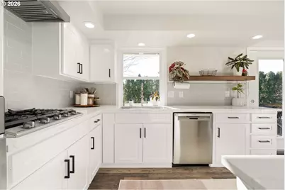 1527 NE La Mesa Pl, Gresham, OR 97030 - Photo 13