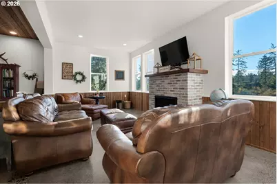 101 SW Juniper Ave, Warrenton, OR 97146 - Photo 21