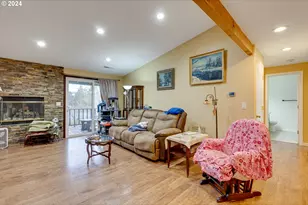 11990 SW Corby Dr, Portland, OR 97225 - Photo 7