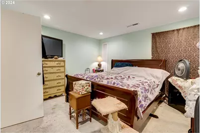 11990 SW Corby Dr #16, Portland, OR 97225 - Photo 23
