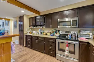 11990 SW Corby Dr, Portland, OR 97225 - Photo 15