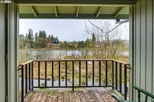 11990 SW Corby Dr, Portland, OR 97225 - Photo 9