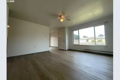 755 735 Bluff Ave, Bandon, OR 97411 - Photo 5