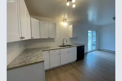 755 735 Bluff Ave, Bandon, OR 97411 - Photo 7