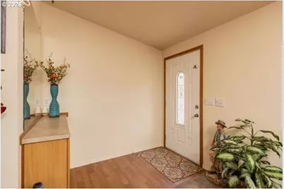 20944 NE Brentwood Ct, Donald, OR 97020 - Photo 5