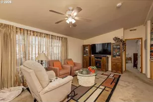 20944 NE Brentwood Ct, Donald, OR 97020 - Photo 7