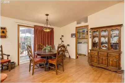 20944 NE Brentwood Ct, Donald, OR 97020 - Photo 9