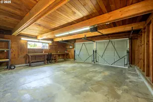 1632 Larkspur Loop, Eugene, OR 97401 - Photo 41