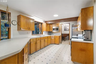 34941 Bachelor Flat Rd, Saint Helens, OR 97051 - Photo 17