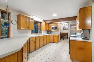 34941 Bachelor Flat Rd, Saint Helens, OR 97051 - Photo 17