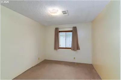 205 N Schoneman Ave, Coos Bay, OR 97420 - Photo 27