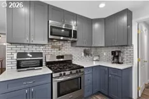 804 NE Providence Dr, Bend, OR 97701 - Photo 13