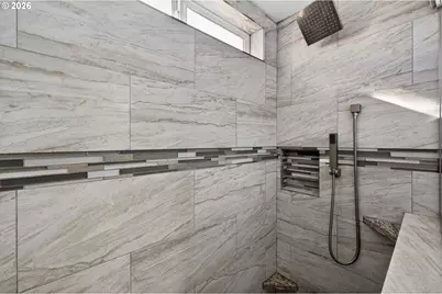 804 NE Providence Dr, Bend, OR 97701 - Photo 23