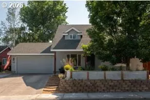 804 NE Providence Dr, Bend, OR 97701 - Photo 9