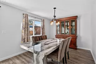 804 NE Providence Dr, Bend, OR 97701 - Photo 11