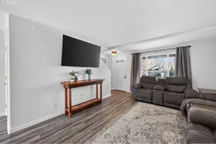 804 NE Providence Dr, Bend, OR 97701 - Photo 13