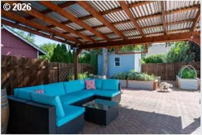 804 NE Providence Dr, Bend, OR 97701 - Photo 33