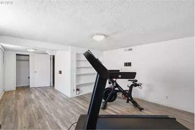 7636 SW Capitol Hill Rd, Portland, OR 97219 - Photo 37