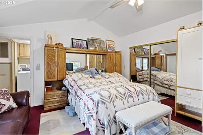 684 Bear Creek Rd, Cottage Grove, OR 97424 - Photo 27