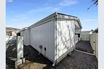 97940 W Benham Ln #21, Brookings, OR 97415 - Photo 9