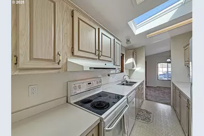 97940 W Benham Ln #21, Brookings, OR 97415 - Photo 15