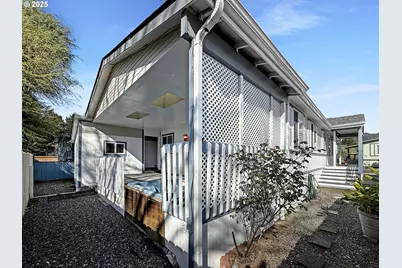 97940 W Benham Ln #21, Brookings, OR 97415 - Photo 7