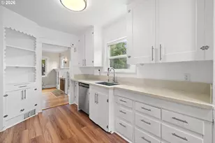 2132 SE Reedway St, Portland, OR 97202 - Photo 17