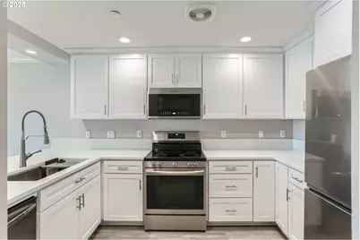 520 SE Columbia River Dr #211, Vancouver, WA 98661 - Photo 5