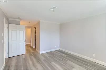 520 SE Columbia River Dr #211, Vancouver, WA 98661 - Photo 23