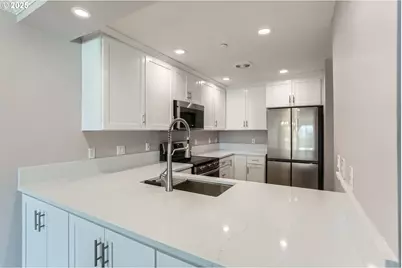 520 SE Columbia River Dr #211, Vancouver, WA 98661 - Photo 7