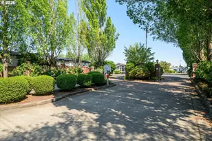 4055 Royal Ave, Eugene, OR 97402 - Photo 15