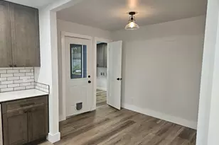 1162 E 1st Pl, Coquille, OR 97423 - Photo 7