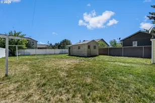2402 NE 3rd St, Prineville, OR 97754 - Photo 21