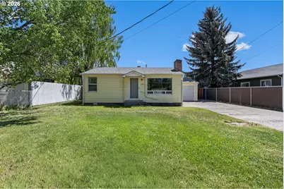 2402 NE 3rd St, Prineville, OR 97754 - Photo 3