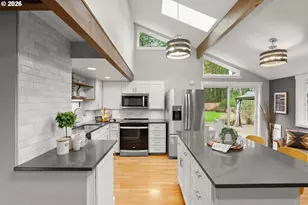 7355 SW Delaware Cir, Tualatin, OR 97062 - Photo 13