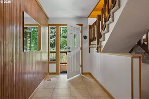8122 SW 54th Ave, Portland, OR 97219 - Photo 3