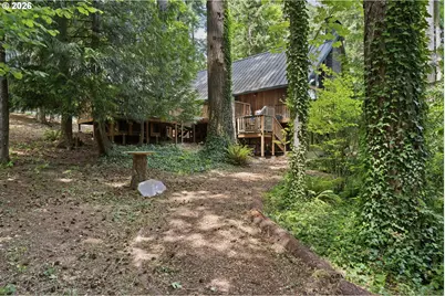 8122 SW 54th Ave, Portland, OR 97219 - Photo 37