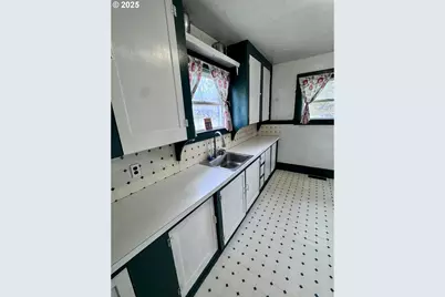 2335 Grace St, Baker City, OR 97814 - Photo 11