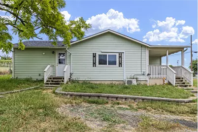 71 SE Ronald St, Winston, OR 97496 - Photo 3