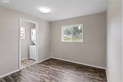 71 SE Ronald St, Winston, OR 97496 - Photo 15
