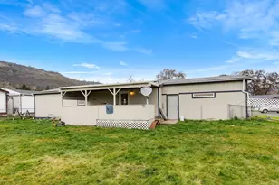 936 Honey Do St, The Dalles, OR 97058 - Photo 9