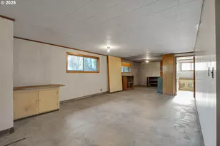 5910 W A St, West Linn, OR 97068 - Photo 33