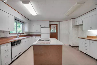 5910 W A St, West Linn, OR 97068 - Photo 15